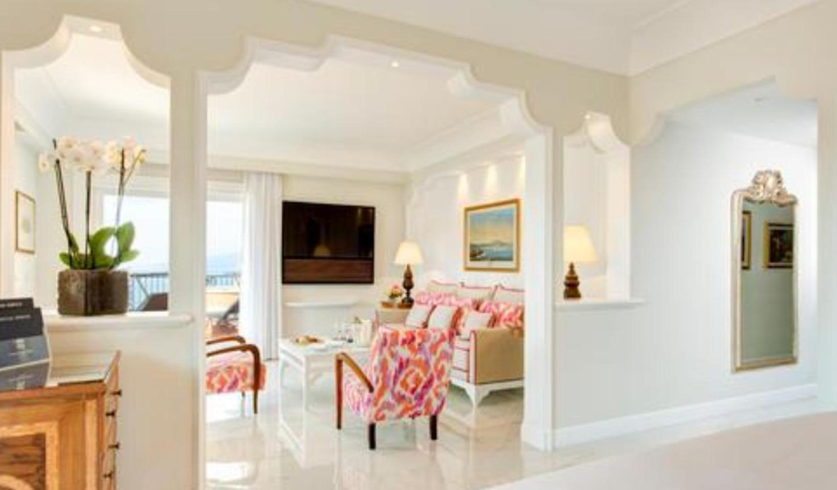 Empress Madani Palace Hotel Surrey Luaran gambar