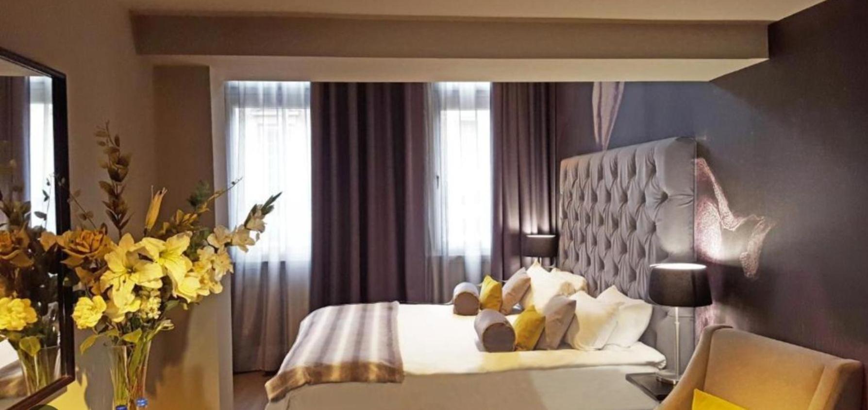 Empress Madani Palace Hotel Surrey Luaran gambar