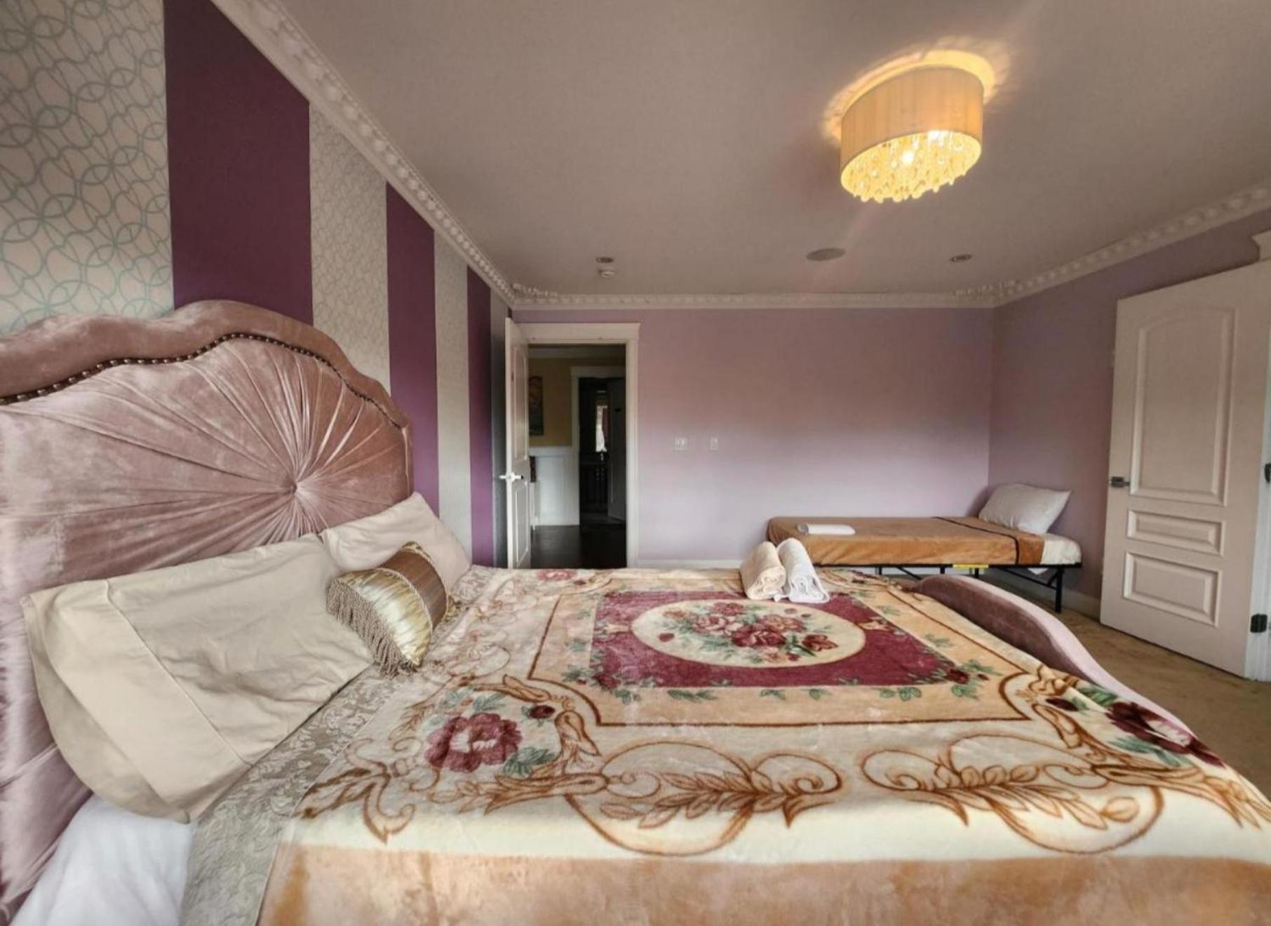 Empress Madani Palace Hotel Surrey Luaran gambar