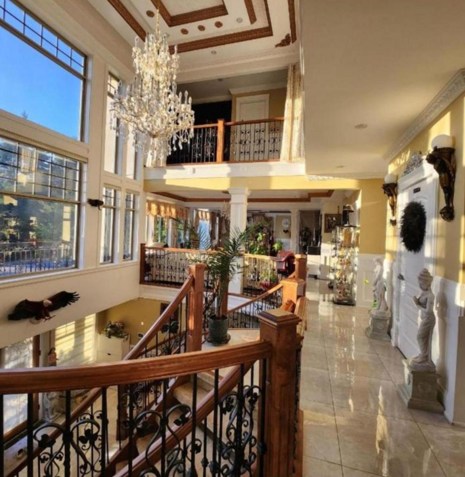 Empress Madani Palace Hotel Surrey Luaran gambar